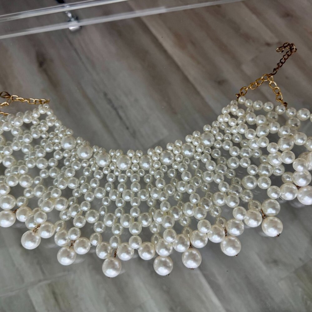 White Pearl Layered  Choker Statement Necklace - Picture 3 of 4
